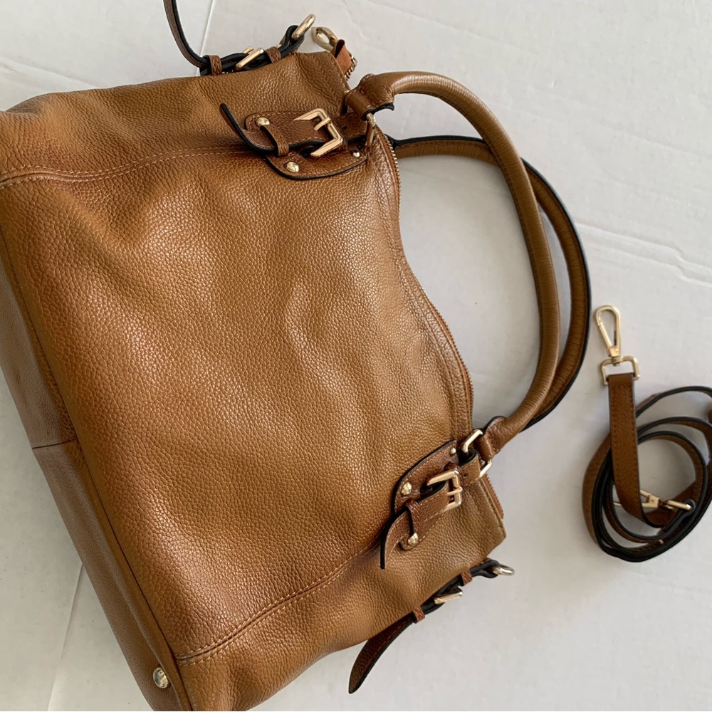 Elegant Tan Leather Handbag
